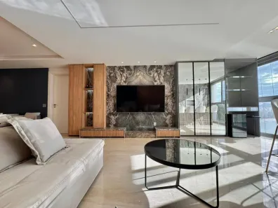 Apartamento com 4 Quartos para alugar, 230m² no Centro, Balneário Camboriú