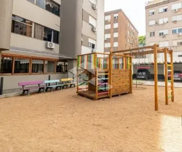 Apartamento com 2 Quartos à venda, 66m² no Passo da Areia, Porto Alegre
