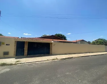 Casa com 4 Quartos à venda, 380m² no Fátima, Teresina