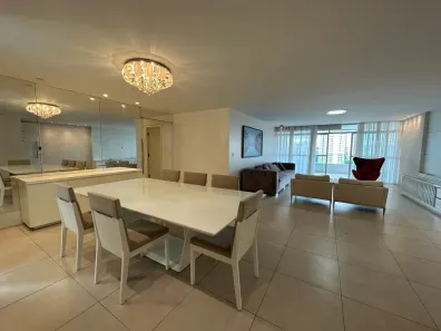 Apartamento com 4 Quartos à venda, 255m² no Maurício de Nassau, Caruaru