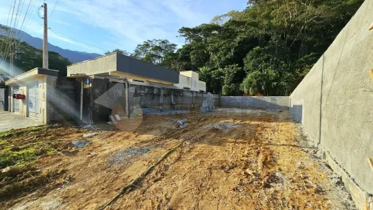Lote/Terreno à venda, 137m² no Massaguaçu, Caraguatatuba