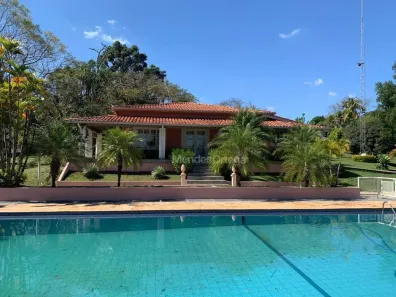 Fazenda/Sítio com 4 Quartos para alugar, 893m² no Jardim Josane, Sorocaba