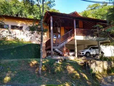 Casa de Condomínio com 3 Quartos à venda, 266m² no Rio do Ouro, São Gonçalo