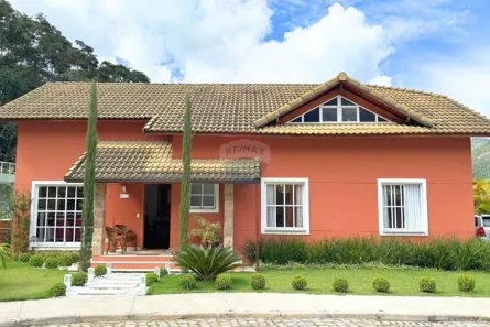Casa com 4 Quartos à venda, 230m² no Itaipava, Petrópolis
