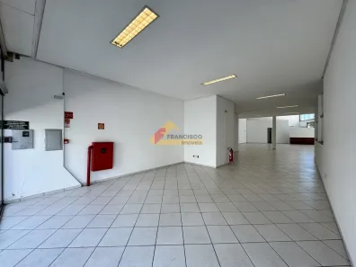 Ponto Comercial para alugar, 349m² no Centro, Divinópolis