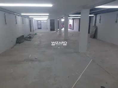 Prédio Comercial com 7 Quartos para alugar, 1600m² no Parque Peruche, São Paulo