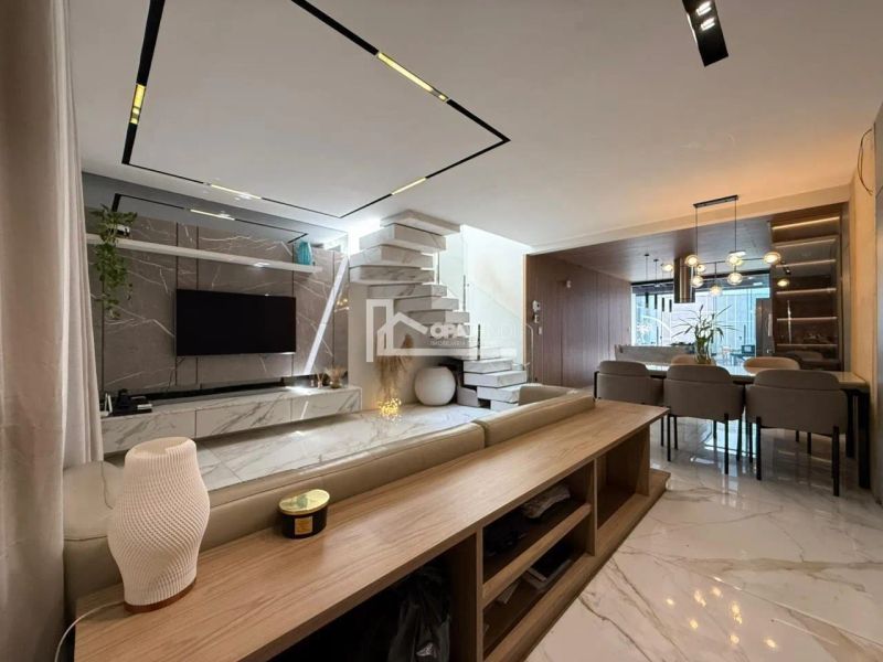 Casa com 4 quartos — Santa Amélia, Belo Horizonte