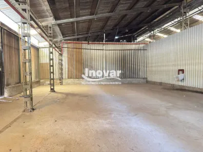 Galpão/Depósito/Armazém para alugar, 700m² no Distrito Industrial Simão da Cunha, Sabará
