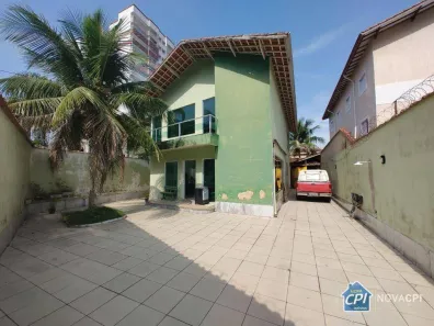 Sobrado com 2 Quartos à venda, 209m² no Canto do Forte, Praia Grande