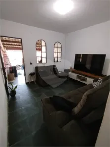Casa com 2 Quartos à venda, 90m² no Jardim Layr, Mogi das Cruzes