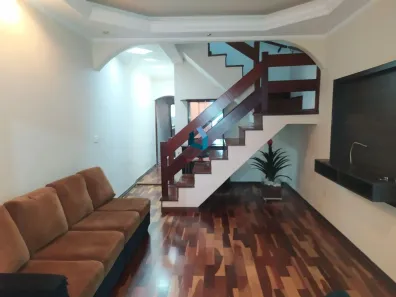 Sobrado com 3 Quartos à venda, 272m² no Jardim Araguaia, Mauá