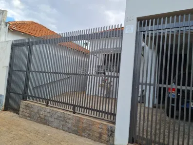 Casa com 3 Quartos à venda, 219m² no Jardim Ártico, Araraquara