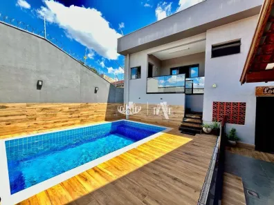 Casa com 4 Quartos à venda, 245m² no Igapó, Londrina