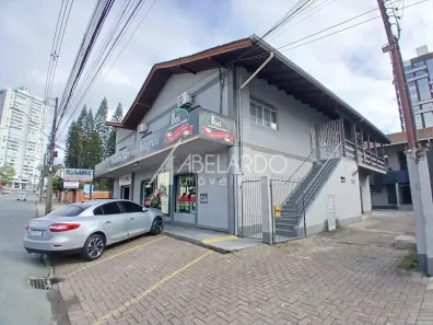 Sala Comercial com 3 Quartos para alugar, 47m² no Vila Nova, Blumenau