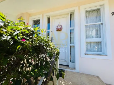 Casa com 5 Quartos à venda, 218m² no Canto, Florianópolis