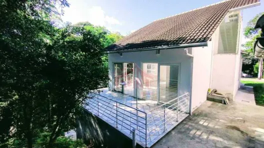 Casa de Condomínio com 3 Quartos à venda, 220m² no Sapê, Niterói