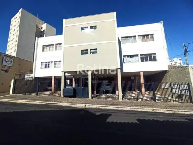 Apartamento com 3 Quartos para alugar, 104m² no Centro, Uberlândia