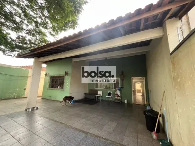 Imóvel Comercial com 3 Quartos para alugar, 213m² no Centro, Bauru