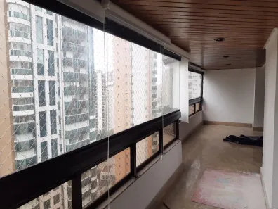 Apartamento com 3 Quartos para alugar, 220m² no Vila Regente Feijó, São Paulo