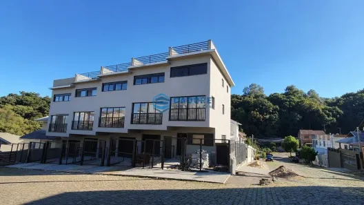 Sobrado com 3 Quartos à venda, 133m² no Vinhedos, Caxias do Sul