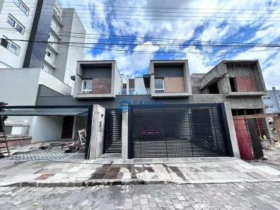 Sobrado com 3 Quartos à venda, 160m² no Sagrada Família, Caxias do Sul