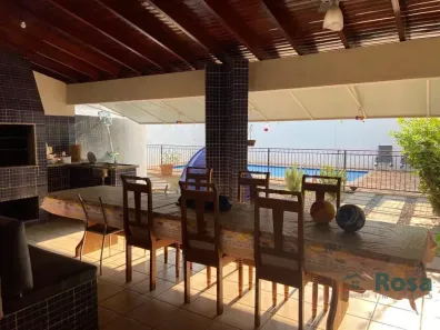 Sobrado com 3 Quartos à venda, 251m² no Jardim Petrópolis, Cuiabá