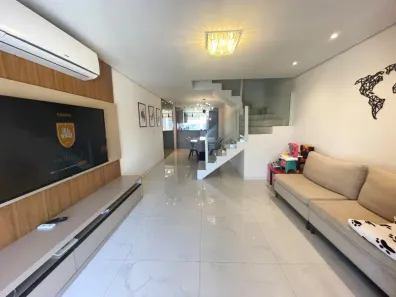 Sobrado com 3 Quartos à venda, 190m² no Universitário, Caxias do Sul