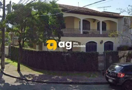 Casa com 4 Quartos à venda, 220m² no Vila Valqueire, Rio de Janeiro