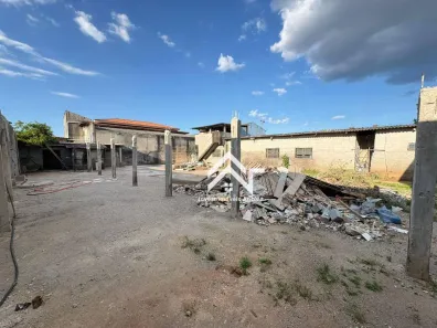 Lote/Terreno à venda, 900m² no Conjunto Habitacional José Barnet Y Vives, Atibaia