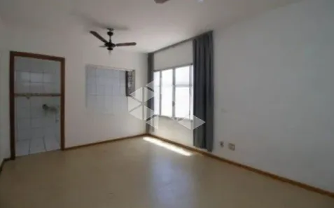 Kitnet com 1 Quarto à venda, 28m² no Medianeira, Porto Alegre