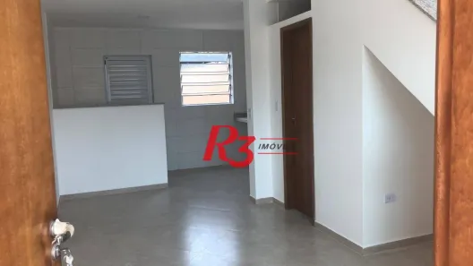 Sobrado com 2 Quartos à venda, 60m² no Jardim Paraíso, São Vicente