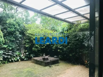 Casa com 3 Quartos à venda, 291m² no Jardim Europa, São Paulo