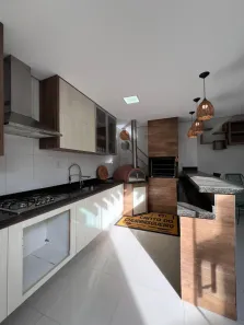 Casa de Condomínio com 2 Quartos à venda, 150m² no Jardim Mossoró, Cuiabá