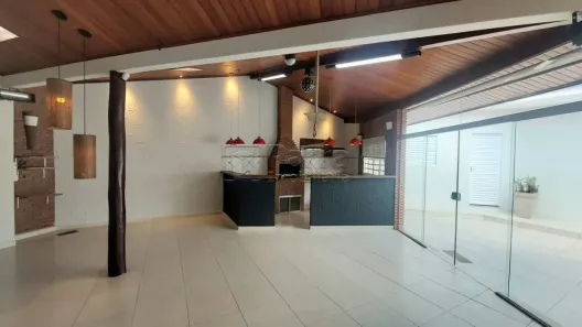 Casa com 3 Quartos para alugar, 311m² no Jardim Noêmia, Franca