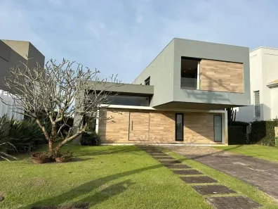 Sobrado com 4 Quartos à venda, 265m² no , Xangri-Lá