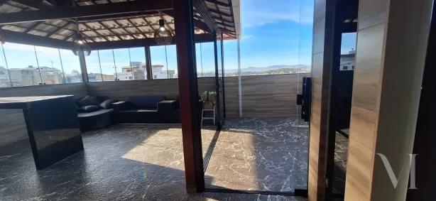 Casa com 2 Quartos à venda, 105m² no Parque Xangri-Lá, Contagem
