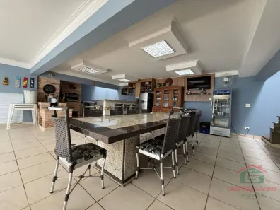 Casa com 3 Quartos à venda, 247m² no Jardim Gênova, Capivari