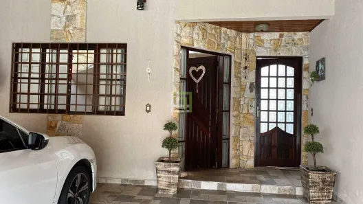 Casa com 2 Quartos à venda, 275m² no Horto Santo Antonio, Jundiaí