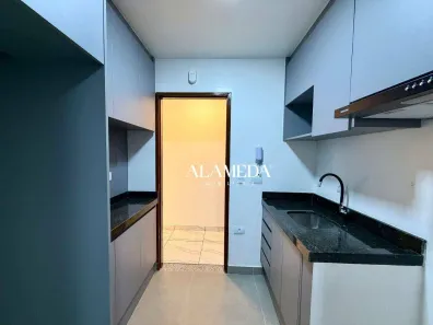 Apartamento com 2 Quartos para alugar, 55m² no Antares, Londrina