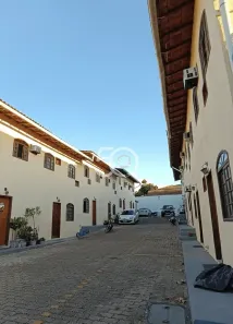 Casa com 2 Quartos para alugar, 60m² no Tanque, Rio de Janeiro