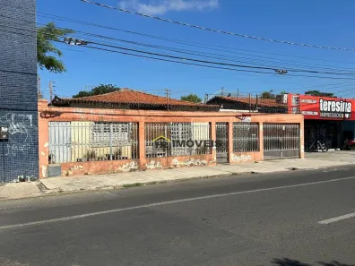 Imóvel Comercial com 3 Quartos à venda, 220m² no Marquês, Teresina