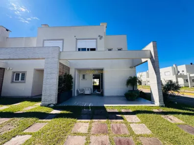 Casa de Condomínio com 3 Quartos à venda, 114m² no , Xangri-Lá