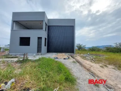 Galpão/Depósito/Armazém para alugar, 331m² no Pachecos, Palhoça