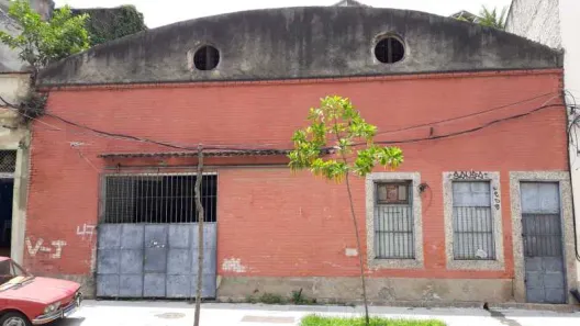 Galpão/Depósito/Armazém à venda, 700m² no Santo Cristo, Rio de Janeiro