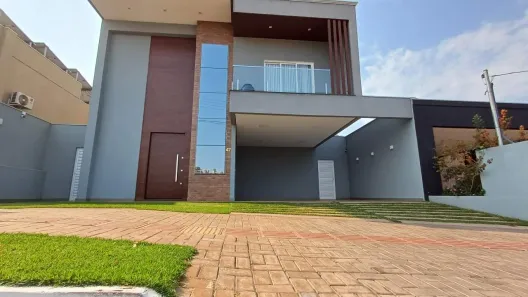 Sobrado com 2 Quartos para alugar, 211m² no Vila Planalto, Campo Grande