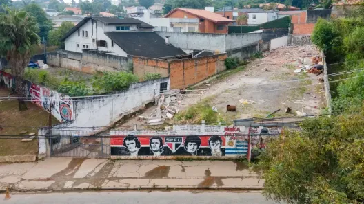 Lote/Terreno à venda, 725m² no Jardim Leonor, São Paulo