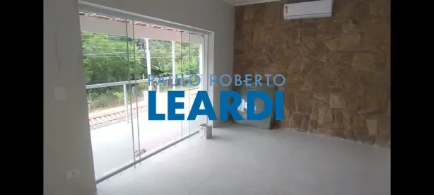 Sobrado com 3 Quartos à venda, 290m² no Jardim Country Club, Poços de Caldas