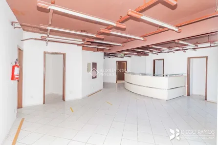 Sala Comercial para alugar, 130m² no Centro Histórico, Porto Alegre