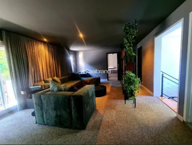Casa com 4 Quartos à venda, 345m² no Butiatuvinha, Curitiba