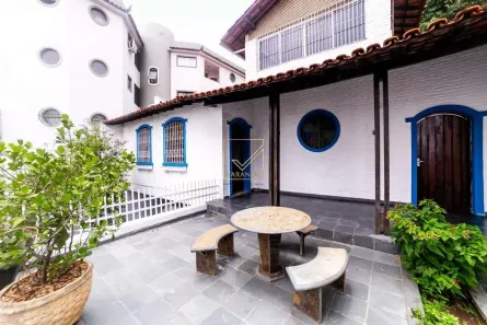 Casa com 5 Quartos à venda, 379m² no São Lucas, Belo Horizonte